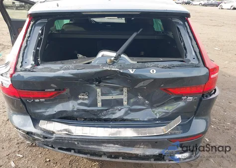 2022 Volvo V60 Cross Country T5 from USA, damaged, VIN YV4102WK4N2092733